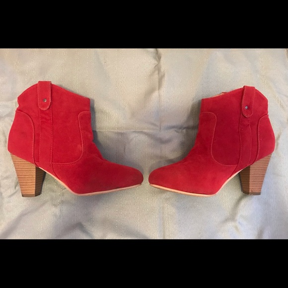 Buy 1 Get 1 FREE 🌸Rue 21 ankle booties🌸 - Picture 3 of 5